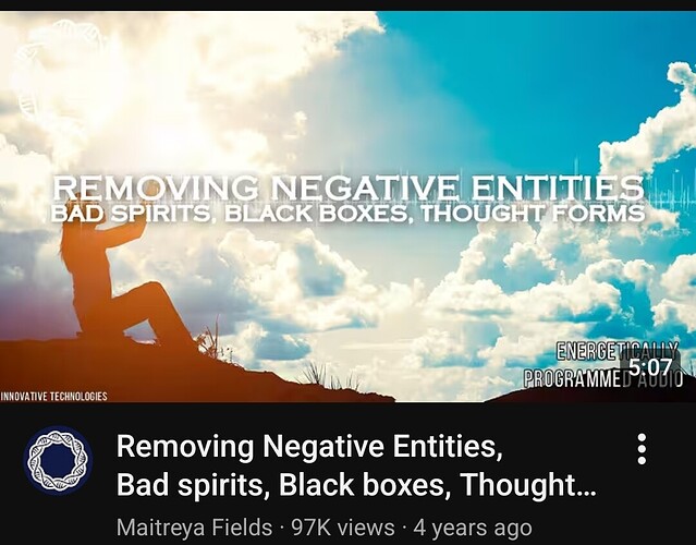1000044077